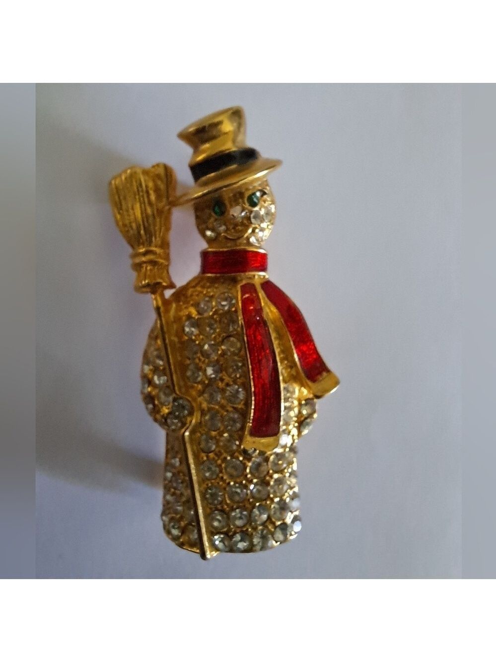 Vtg DANECRAFT Frosty Snowman bejeweled gold tone Brooch pin winter holiday